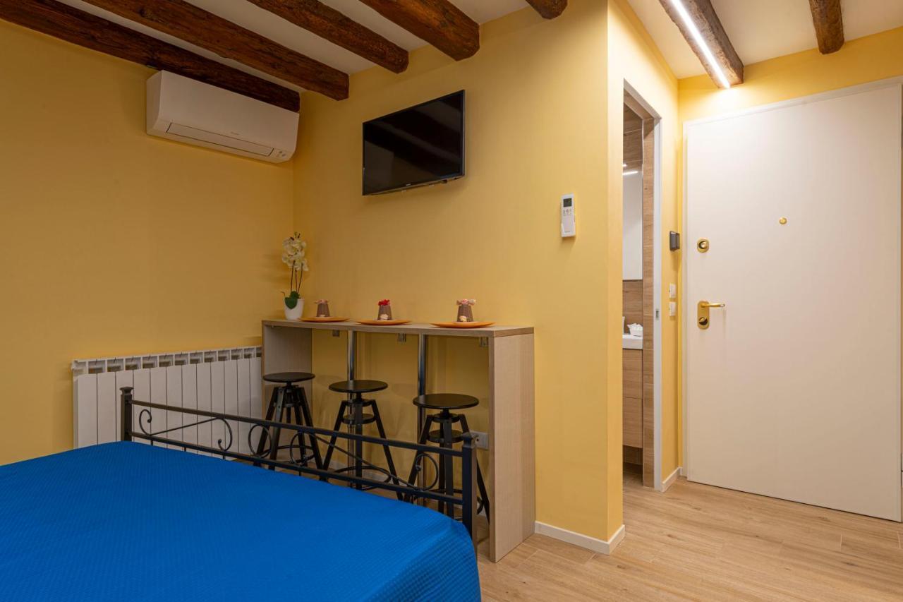 Deluxe Double Room In Venice Centre Exterior photo